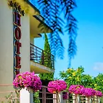 Hotel Al Ritrovo 4*