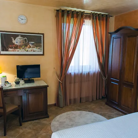 فندق Al Ritrovo 4*