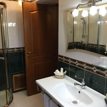 Al Ritrovo 4* بياتْسا أرمارِنا