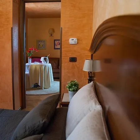 Hotell Al Ritrovo 4*
