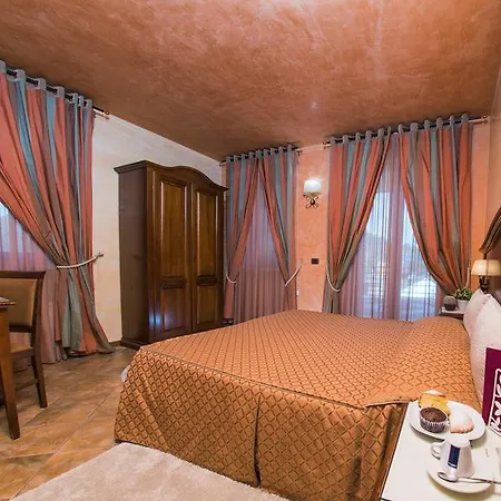 Al Ritrovo Hotel 4*
