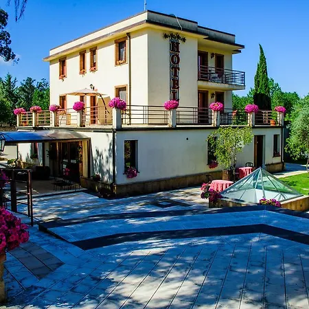 Al Ritrovo 4* بياتْسا أرمارِنا