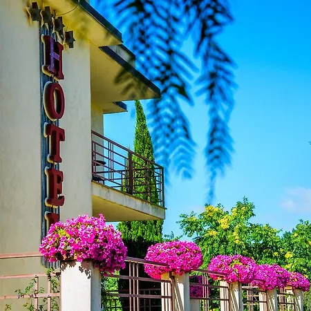 Hotel Al Ritrovo 4*