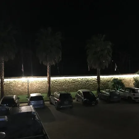 فندق Al Ritrovo 4*