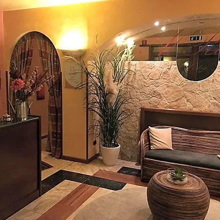 ホテル Al Ritrovo 4*